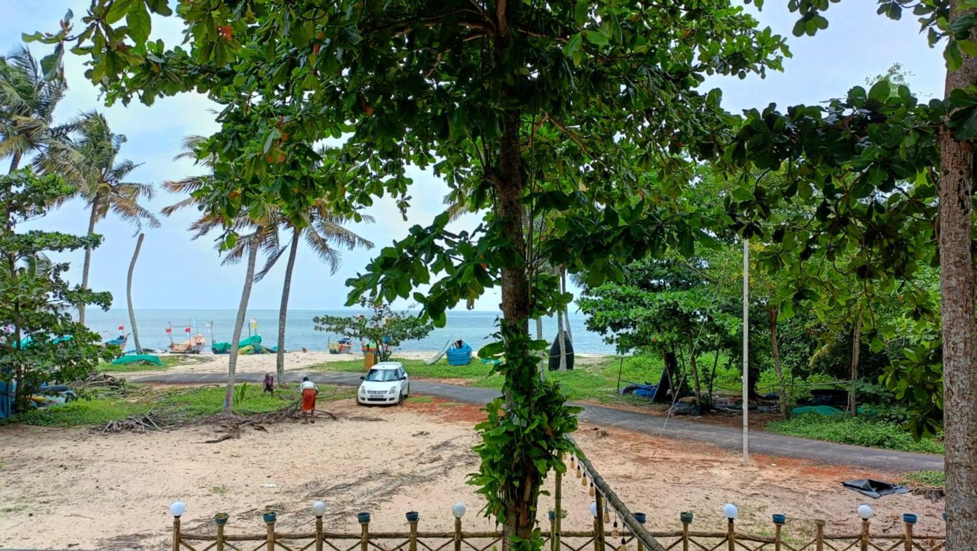 Marari Blue Whale Beach House Alappuzha Eksteriør bilde