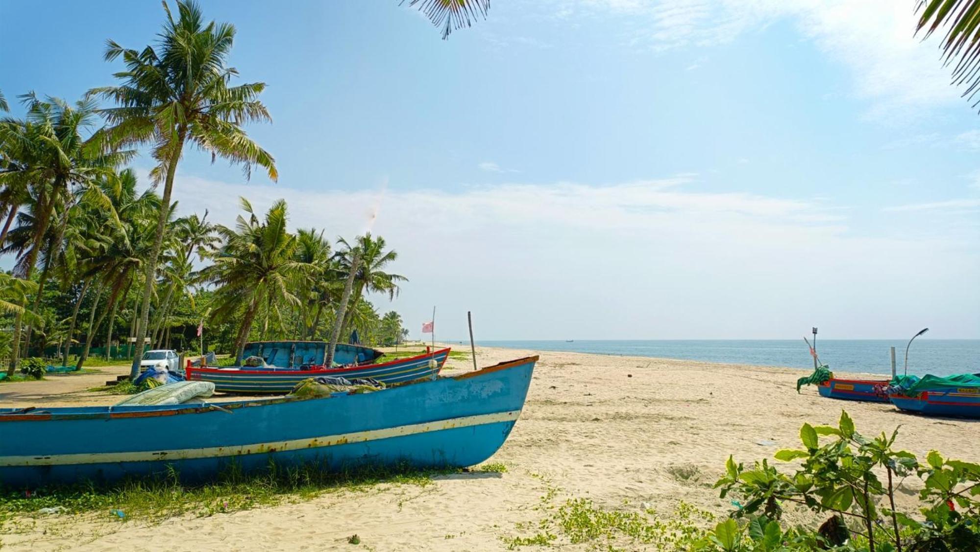 Marari Blue Whale Beach House Alappuzha Eksteriør bilde